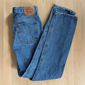 Levi’s 501 Straight Leg Jean